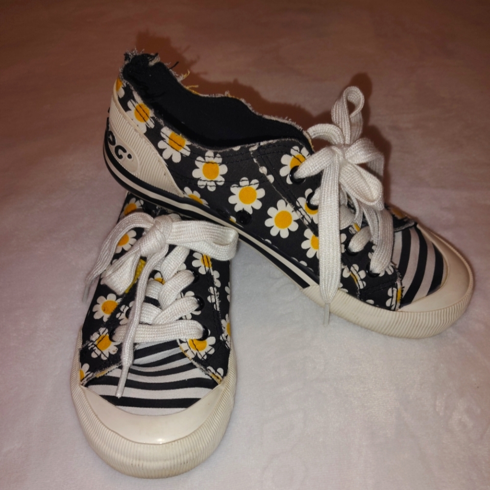 Rocket Dog Floral Black and White Women's Sneakers